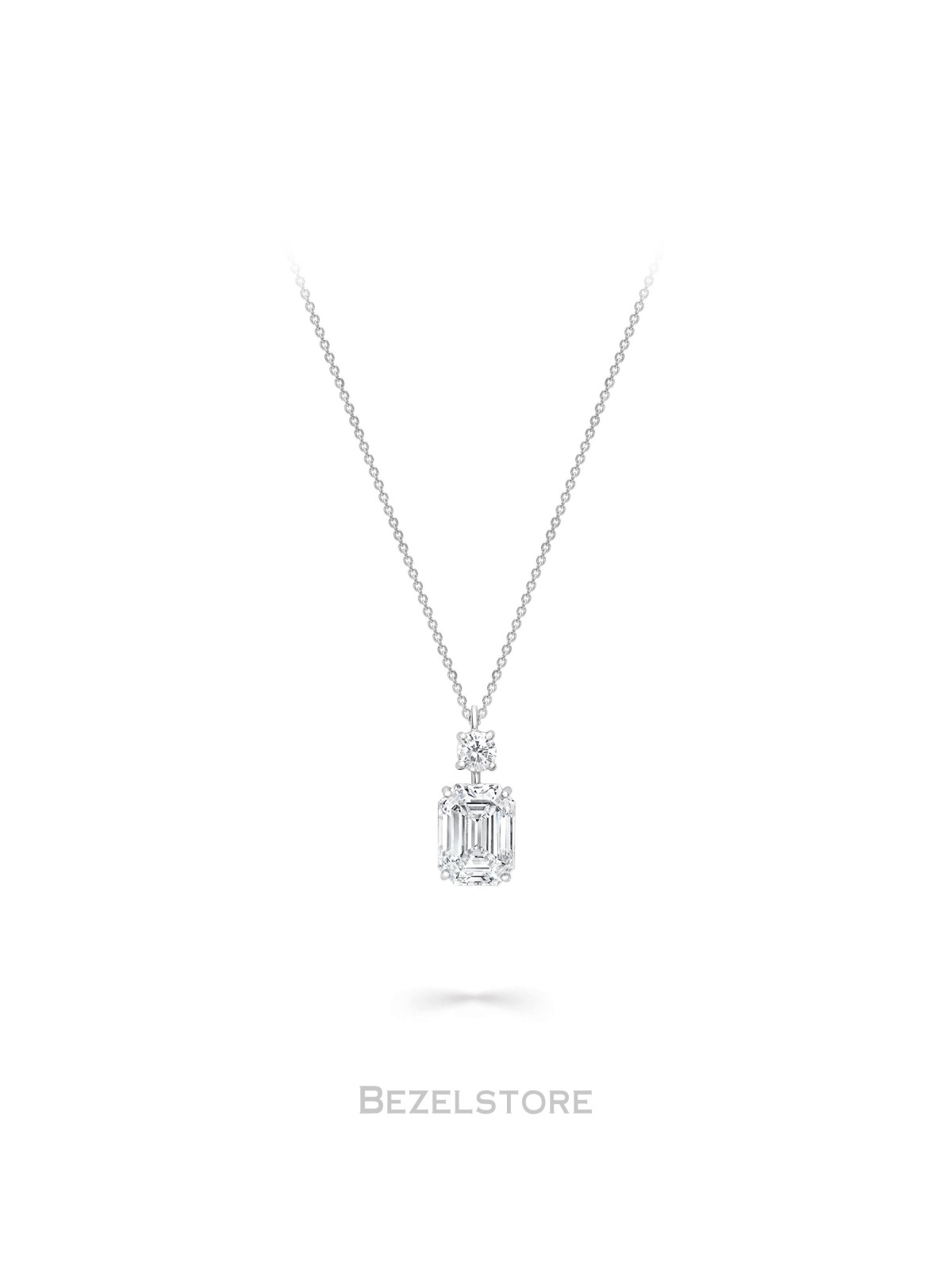 Подвеска Graff Classic Emerald Cut Diamond Pendant EPT01