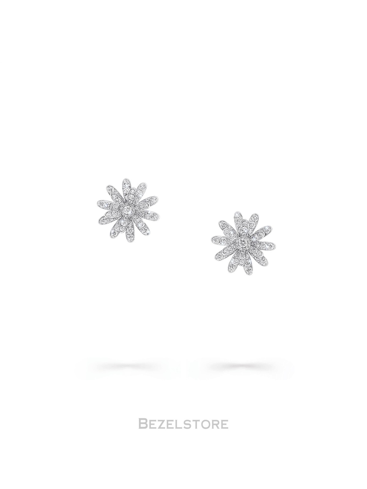 Серьги Graff Wild Flower Diamond Earrings RGE1756