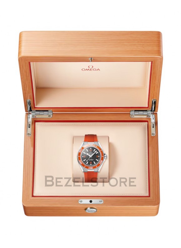 Omega Seamaster Planet Ocean GMT 600M 42 mm 217.32.42.21.01.004