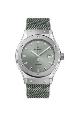 Hublot Classic Fusion Titanium Sage Green 42 mm 542.NX.891G.NR