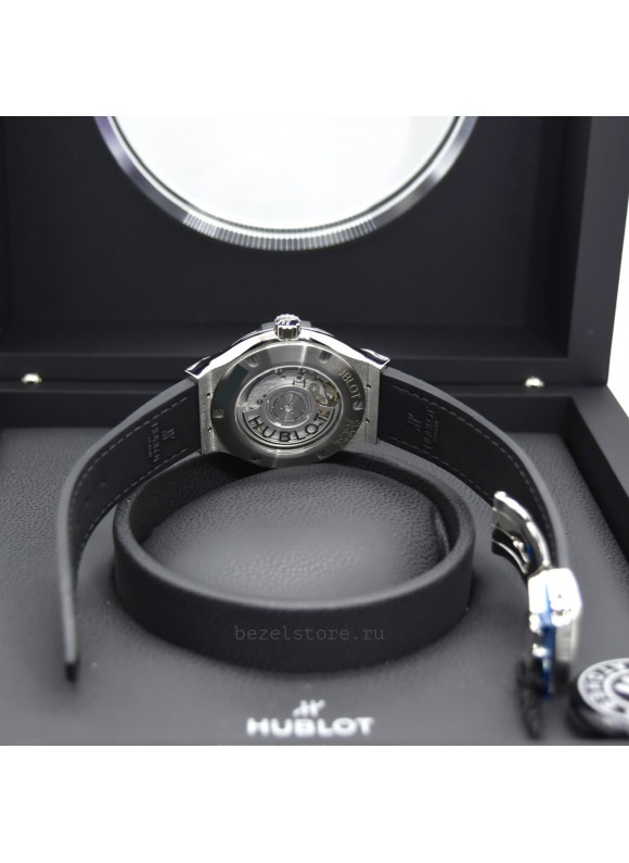 Hublot Classic Fusion Titanium Diamonds 38mm 565.NX.1470.LR.1204