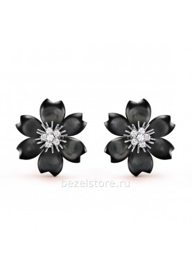 Серьги Van Cleef & Arpels Rose de Noel Earrings, Small Model VCARA54600