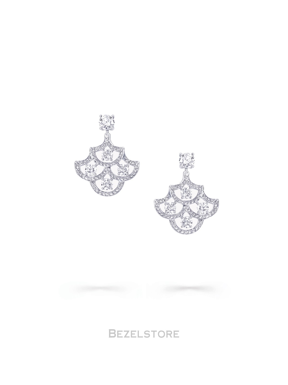 Серьги Graff Icon Silhouette Diamond Earrings RGE875