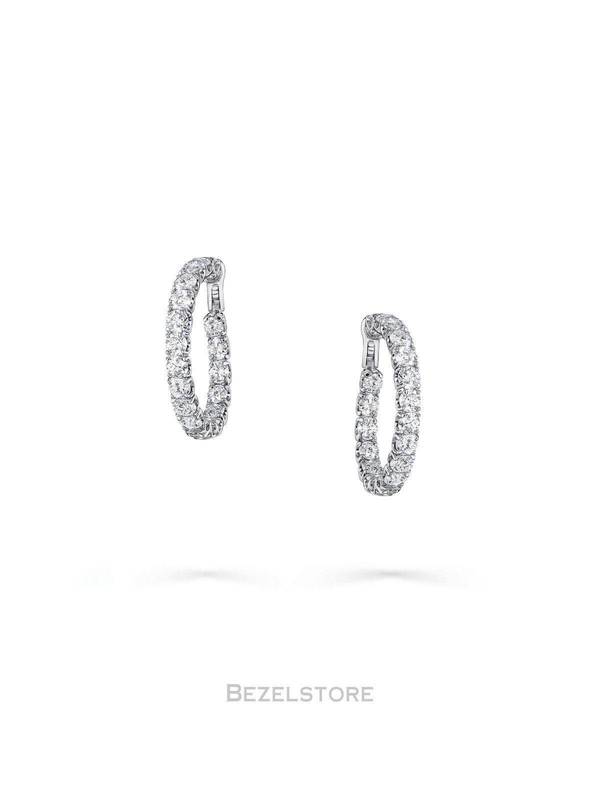 Серьги Graff Classic Round Diamond Hoop Earrings RGE542